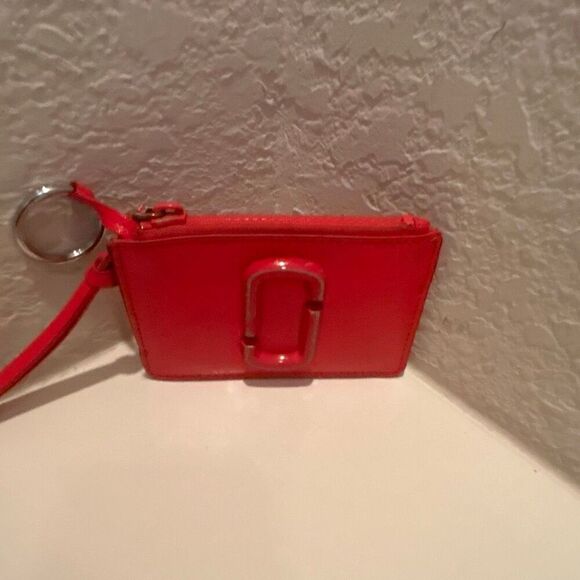 Marc Jacobs Keychain Cardholder Zip Top Wallet Red Leather Logo Front - Picture 1 of 12